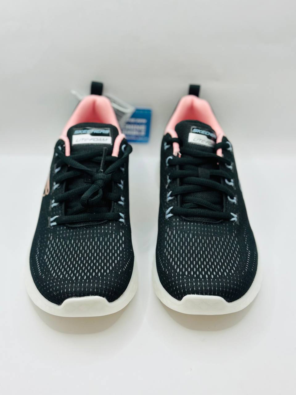 Sketchers sneakers size36.5