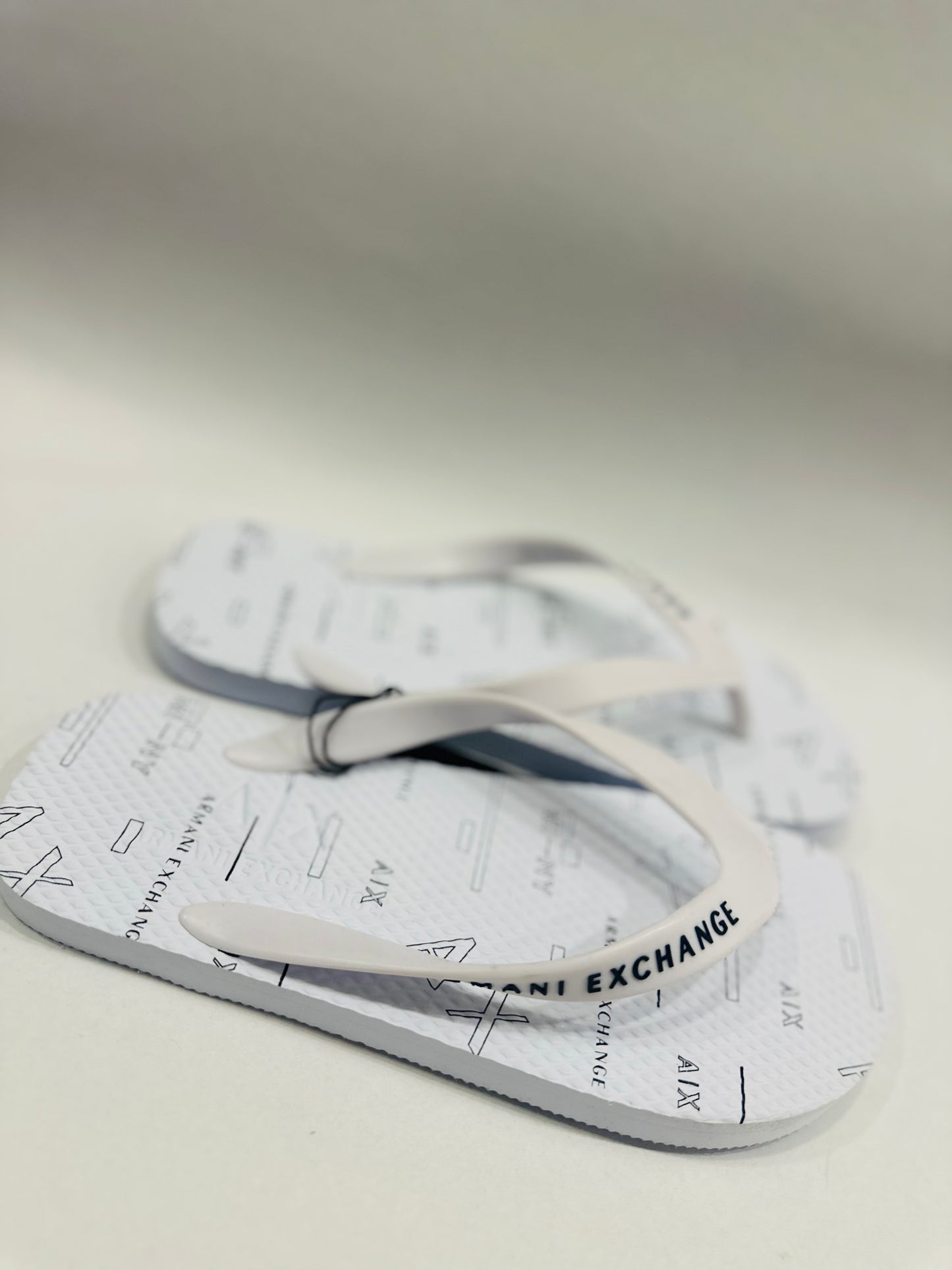 Armani exchange sandal size 39