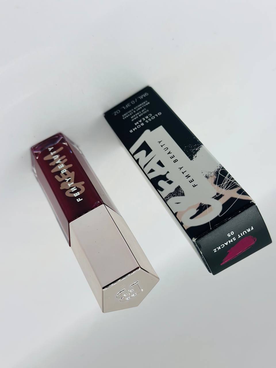 Fenty beauty lip gloss 05 fruit snackz