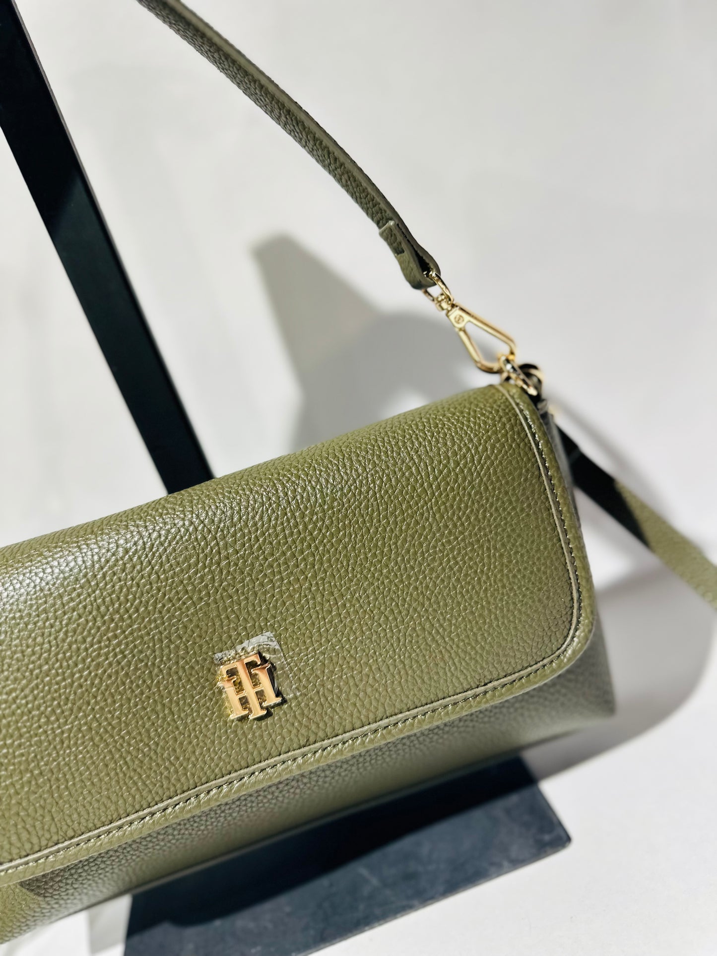Tommy Hilfiger shoulder bag
