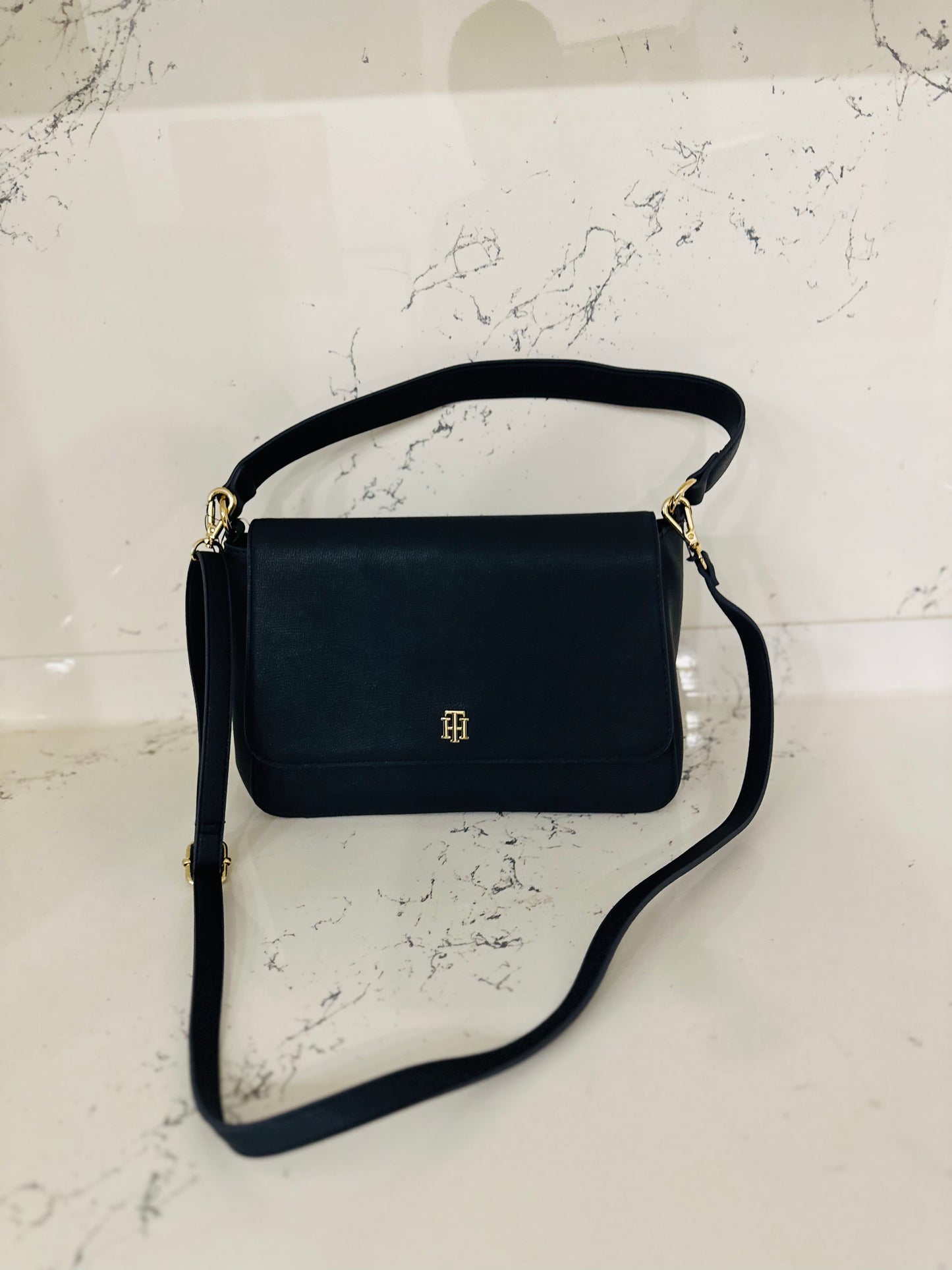 Tommy Hilfiger bag