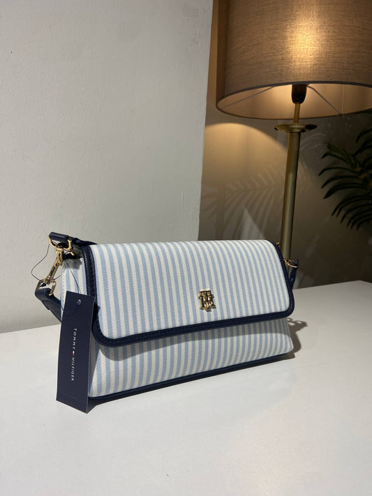 Tommy Hilfiger bag