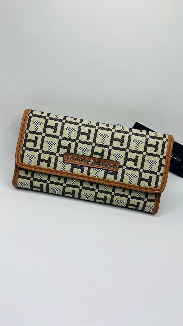 Tommy Hilfiger wallet