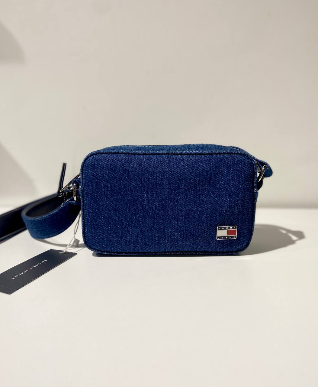 Tommy Hilfiger bag