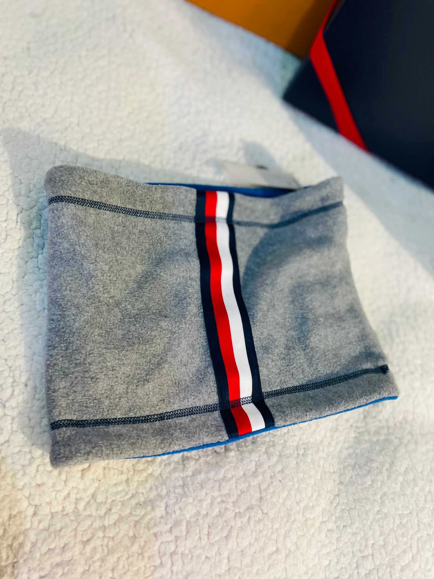 Tommy Hilfiger reversible scarf