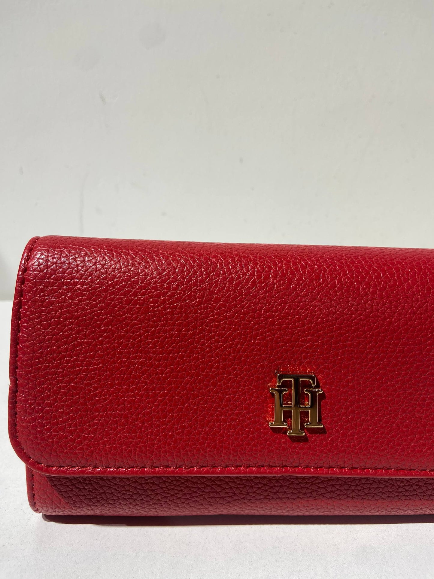 Tommy Hilfiger wallet