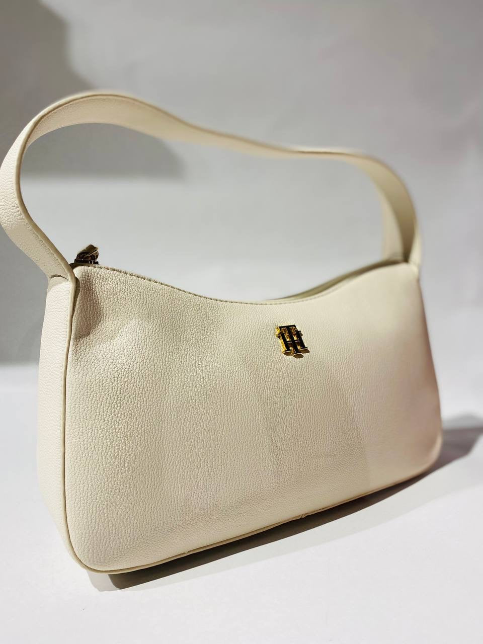 Tommy Hilfiger shoulder bag
