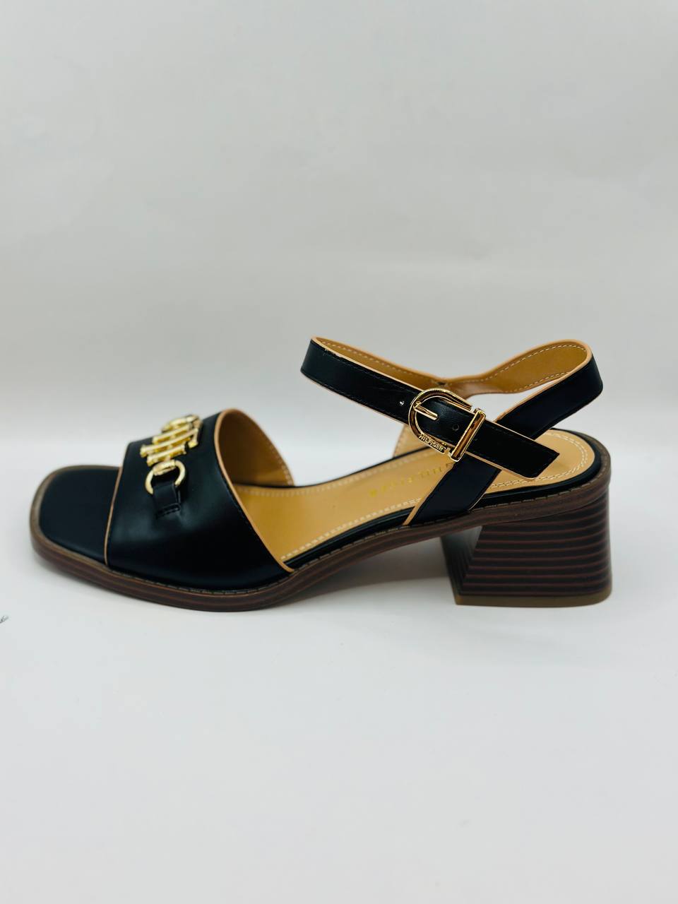 Tommy Hilfiger shoes size 38.5
