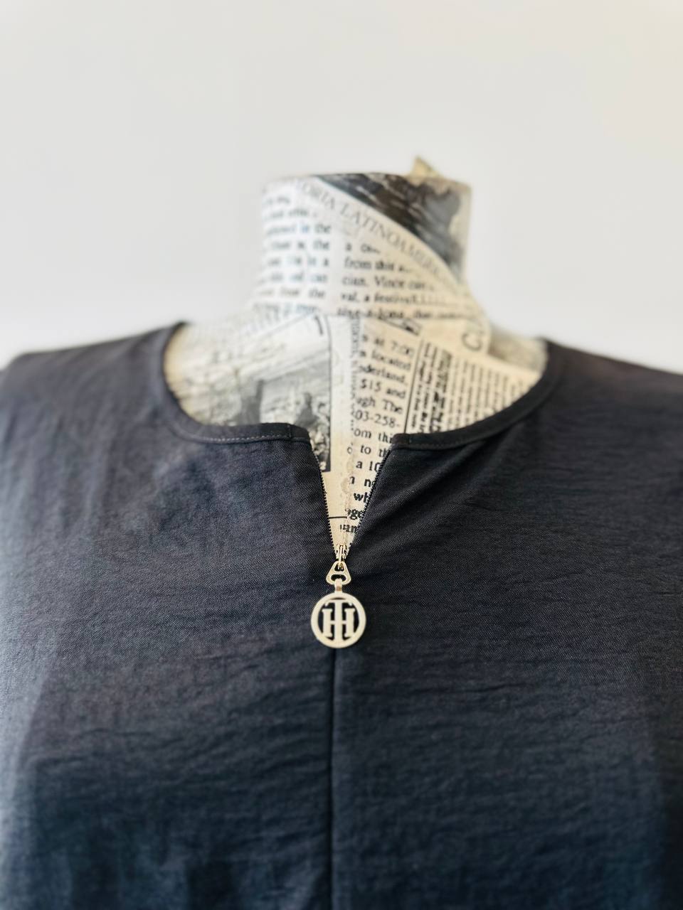 Tommy Hilfiger top size medium