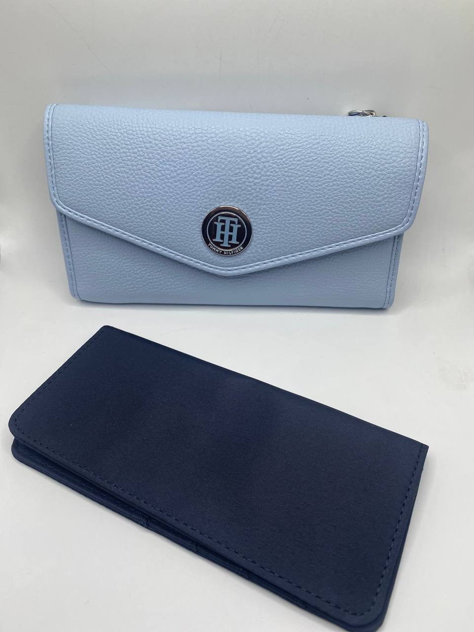Tommy Hilfiger wallet