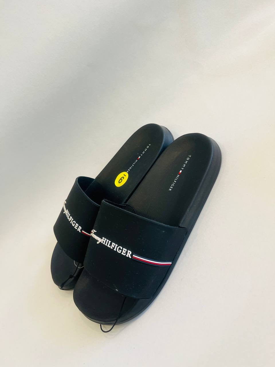 tommy hilfiger sandal size 39.5