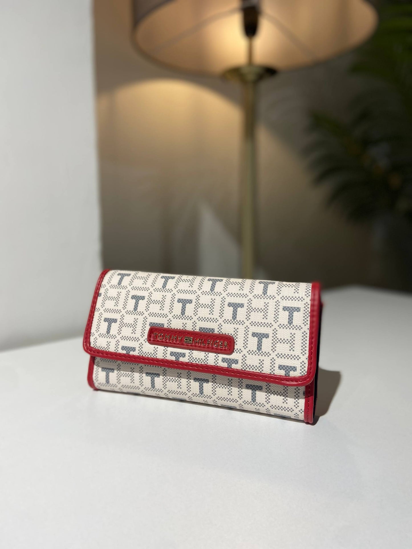 Tommy Hilfiger wallet