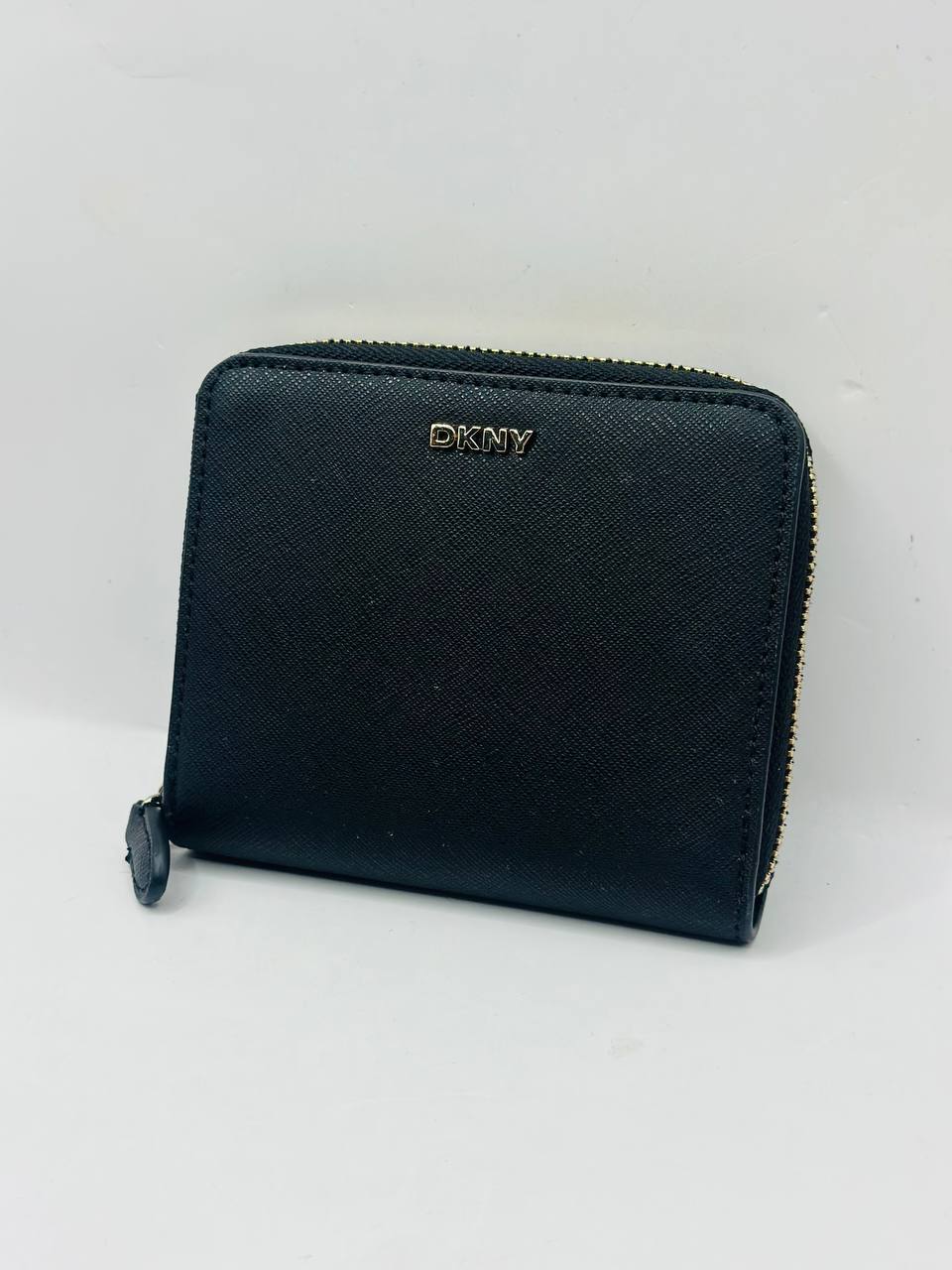 Dkny wallet