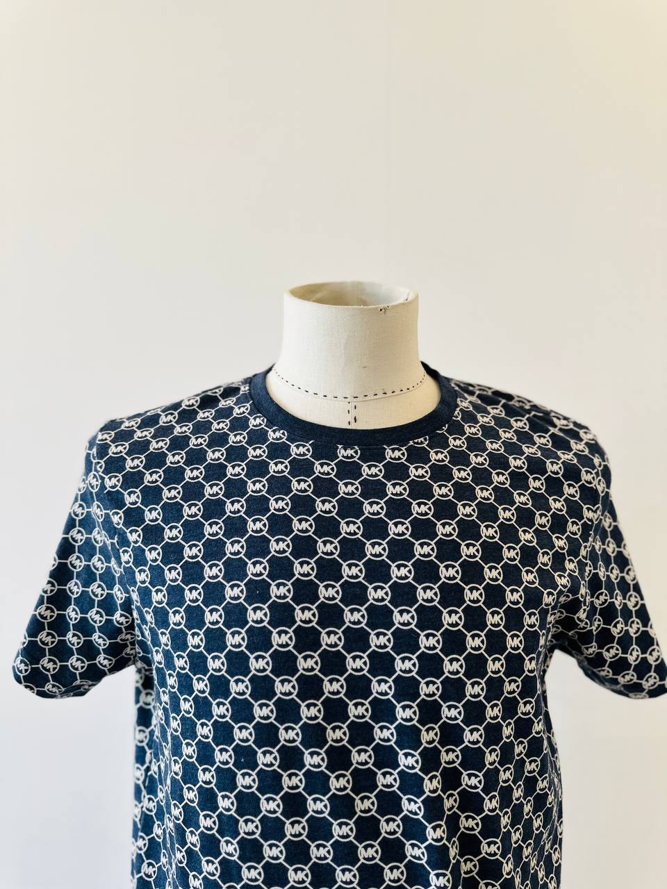Michael kors shirt size medium