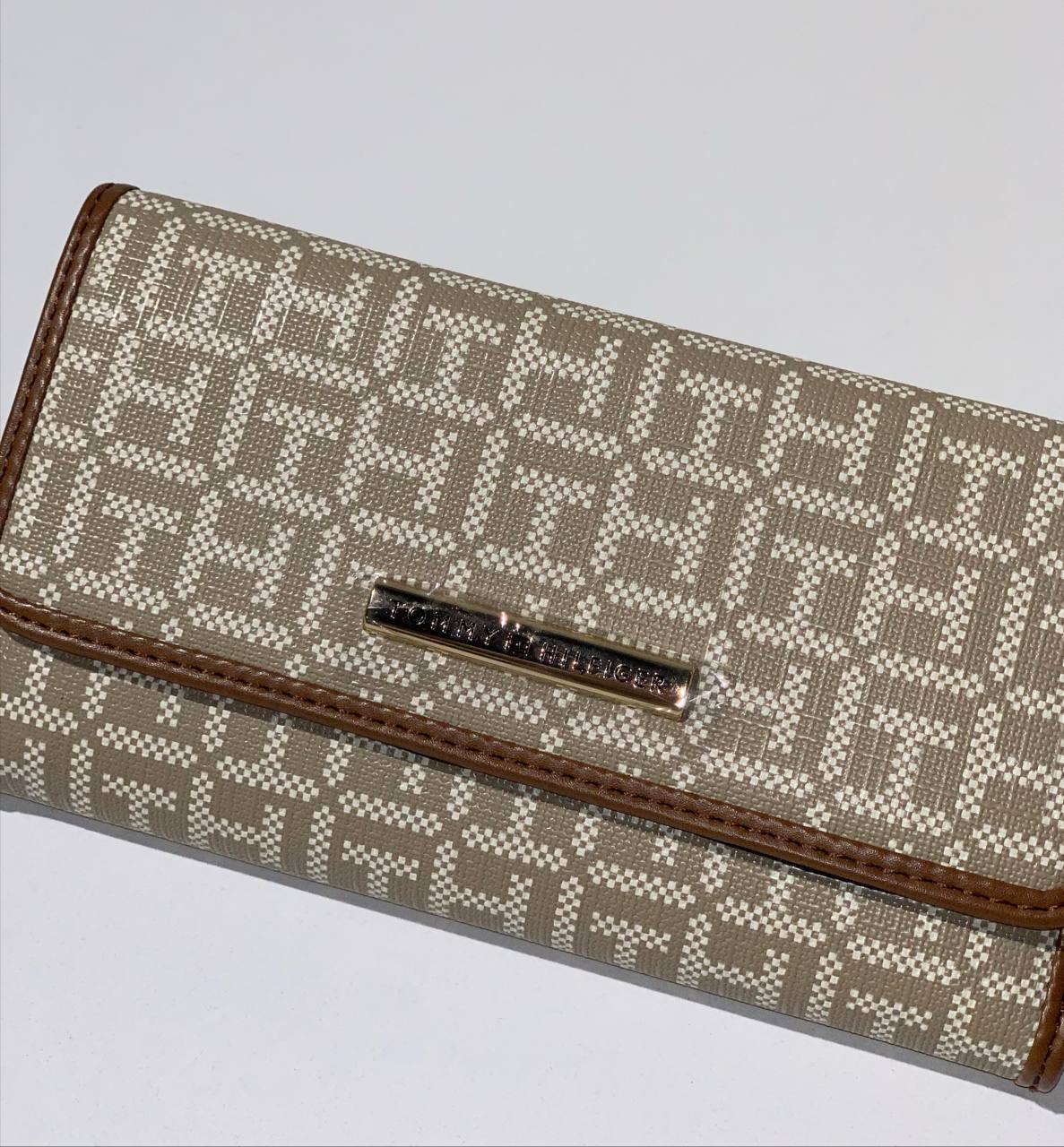 Tommy Hilfiger wallet