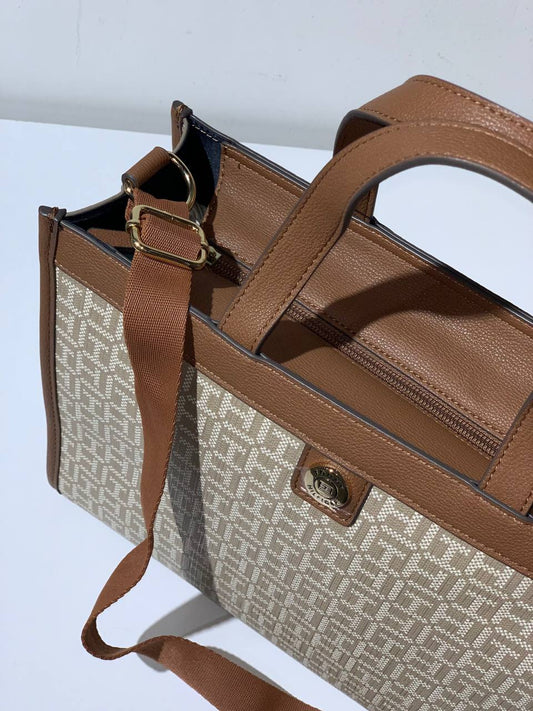 Tommy Hilfiger bag
