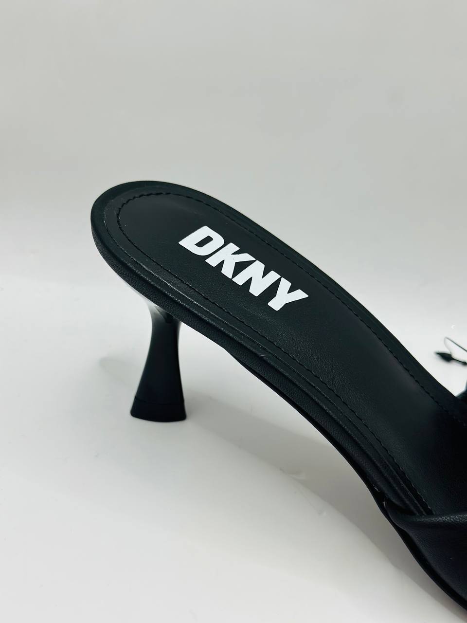Dkny sandal