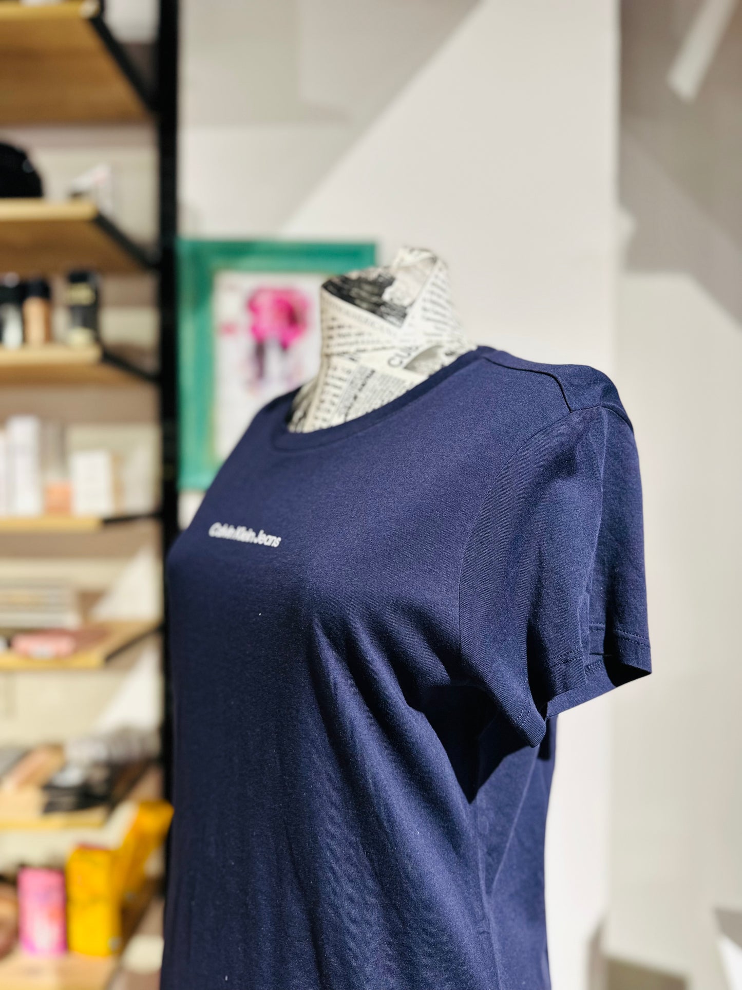 Calvin Klein t-shirt size large