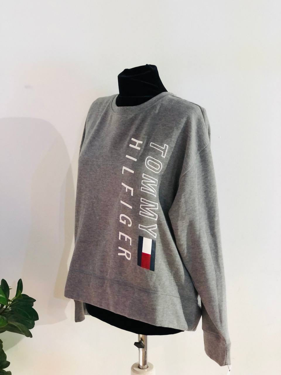 Tommy Hilfiger sweater