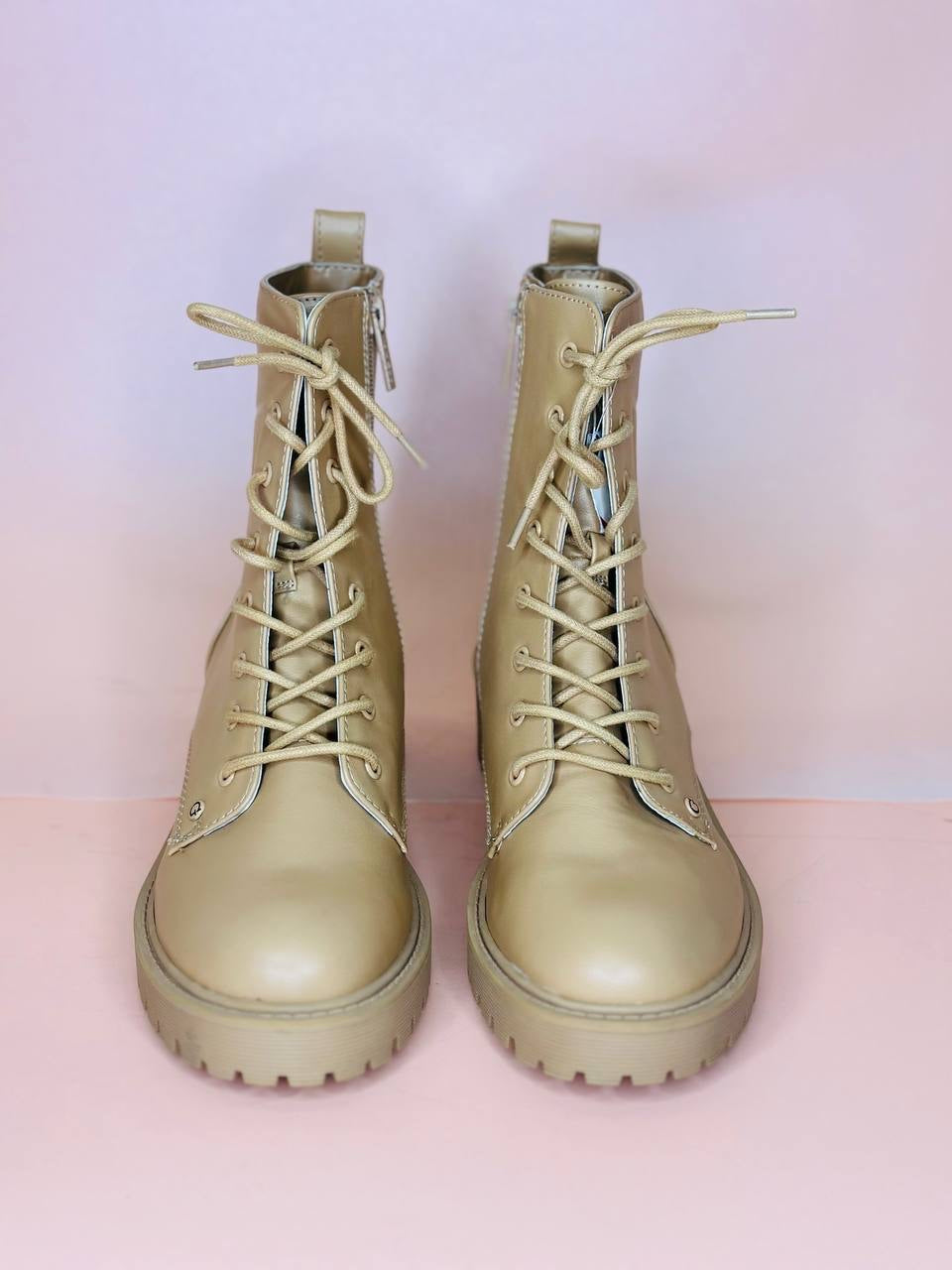 Guess boots
