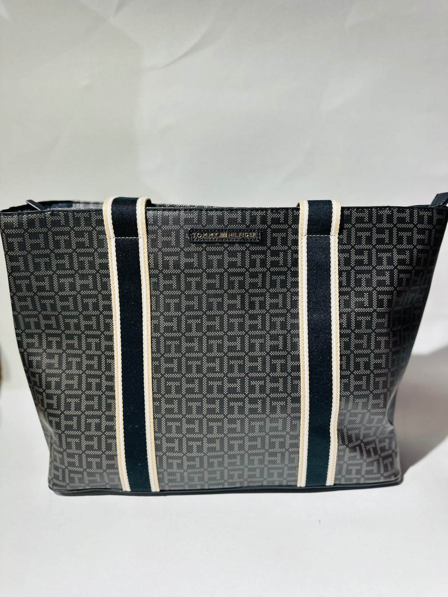 Tommy Hilfiger shoulder bag