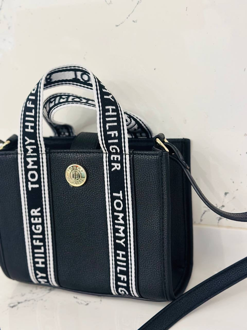 tommy hilfiger bag