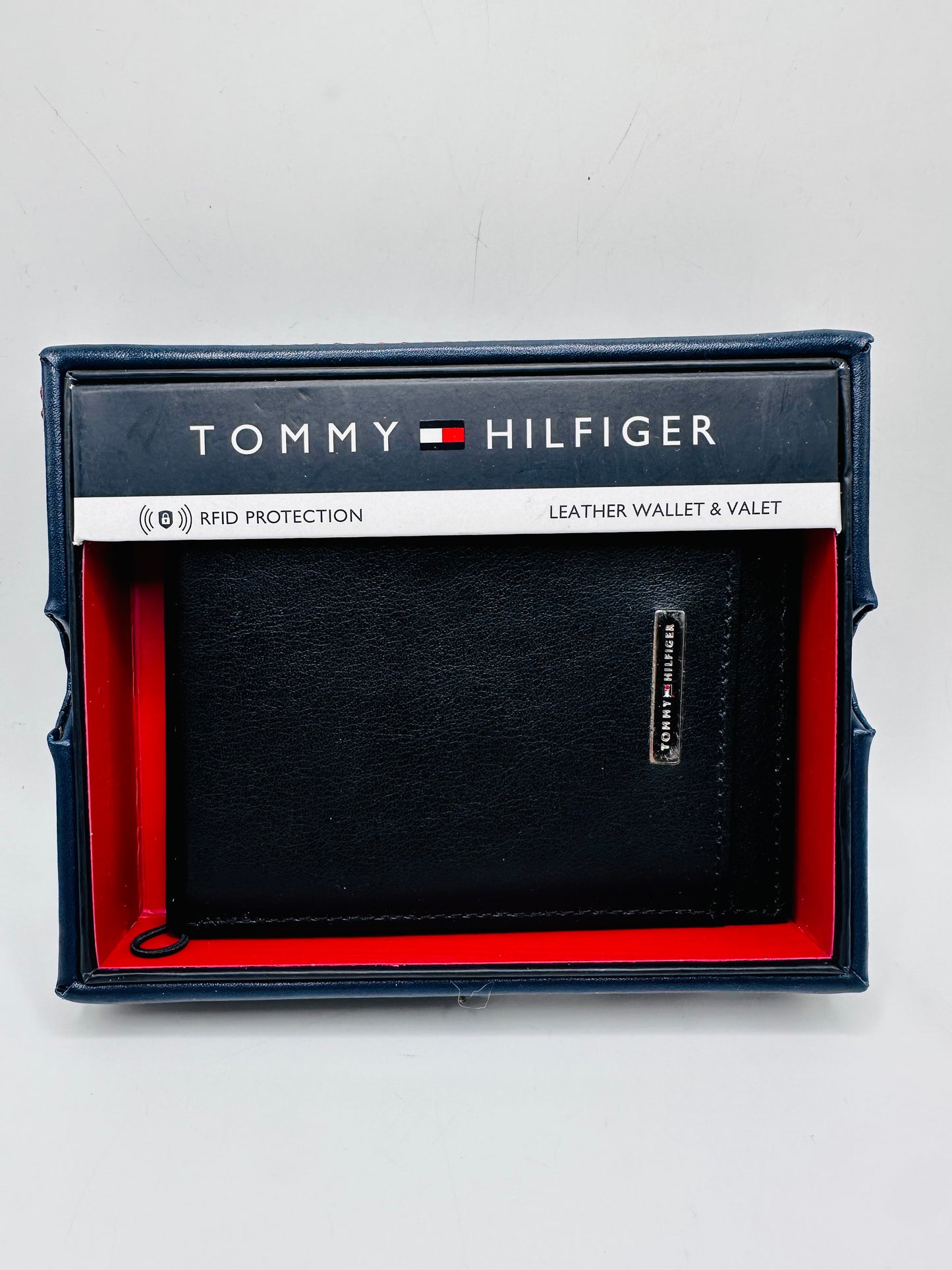 Tommy Hilfiger wallet