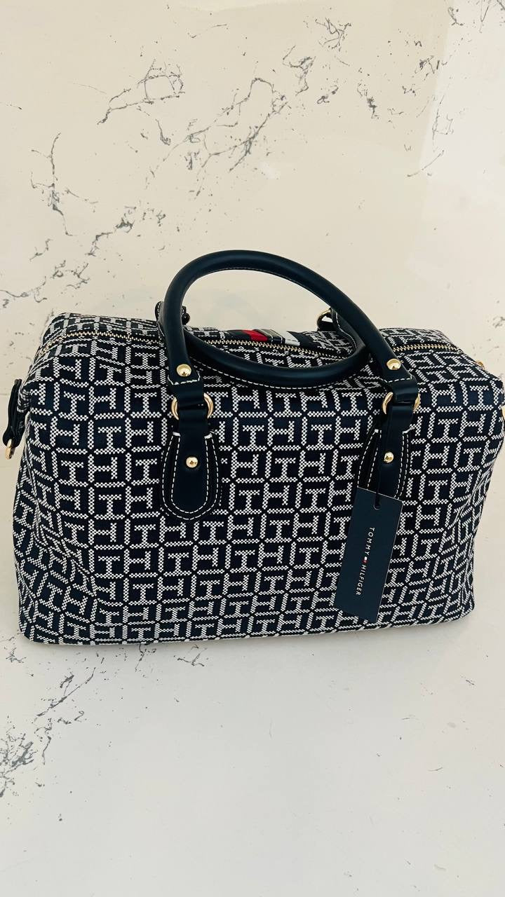 Tommy Hilfiger bag