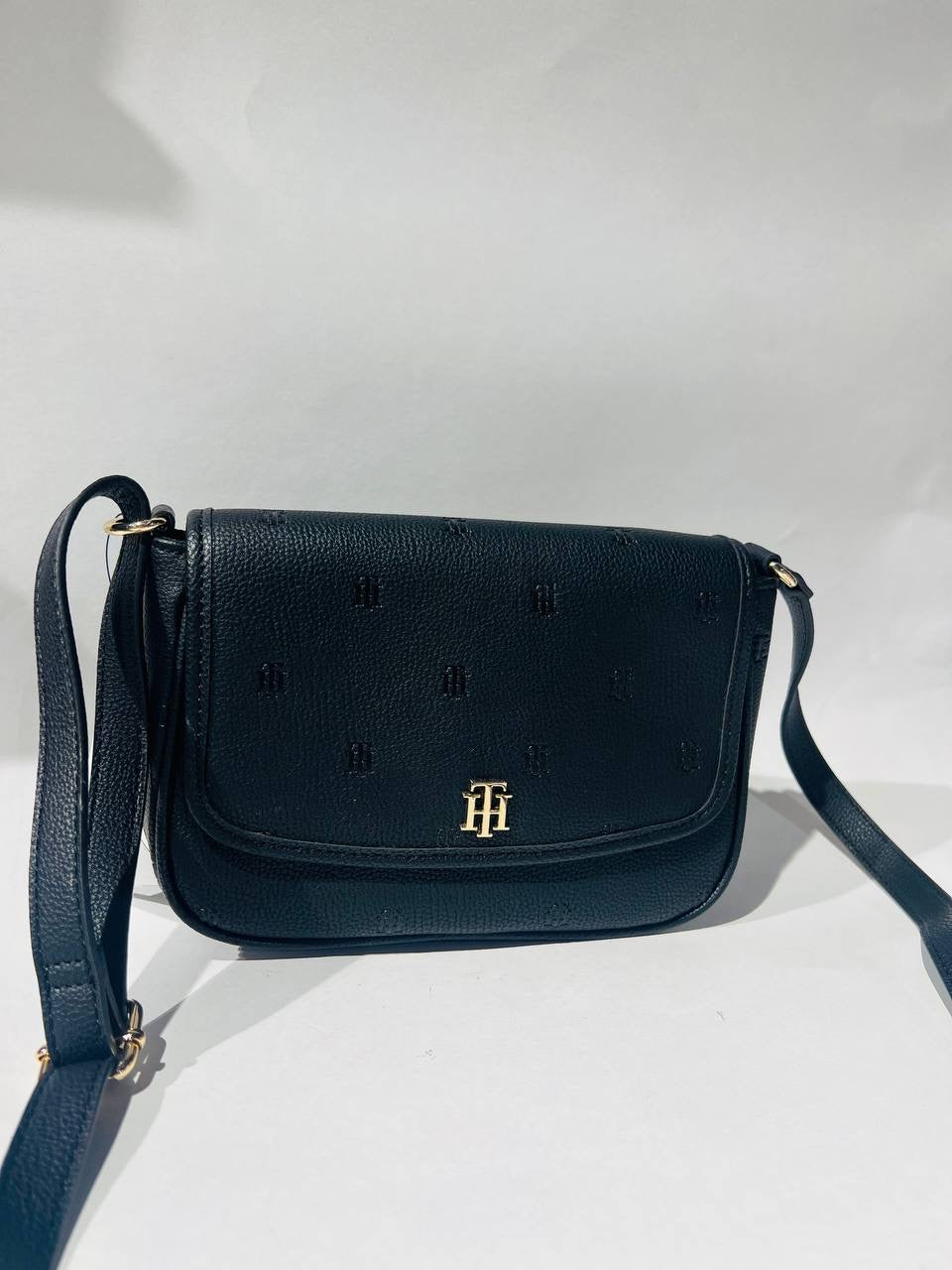 Tommy Hilfiger crossbody bag black
