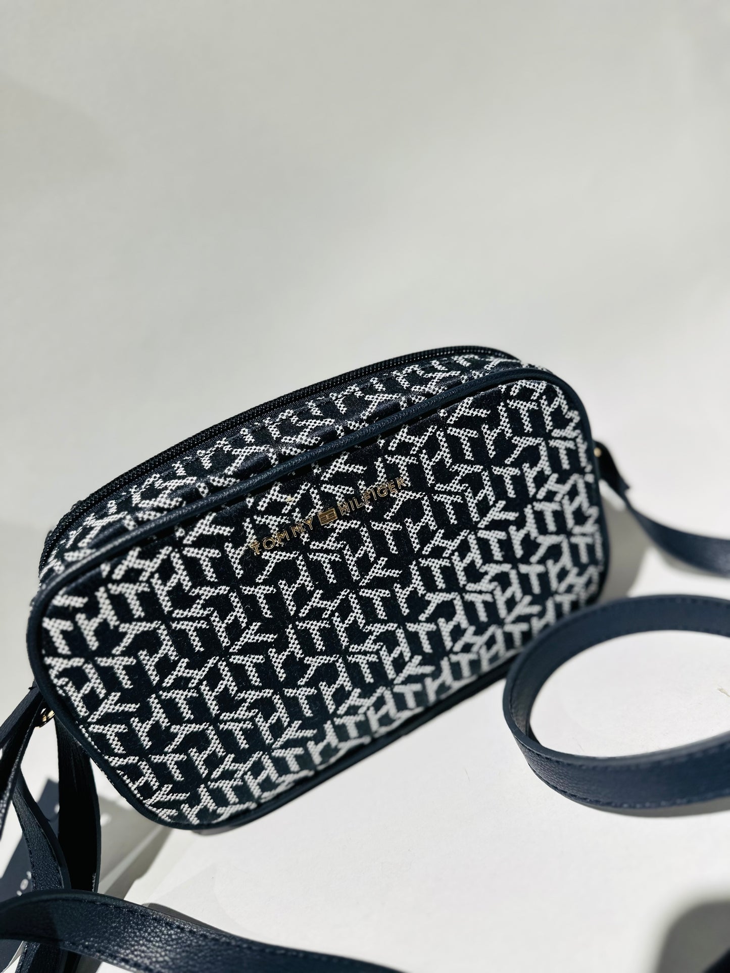 Tommy Hilfiger crossbody bag