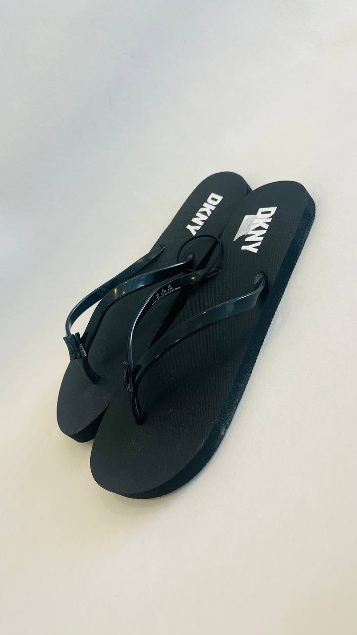 Dkny sandal size 38,5