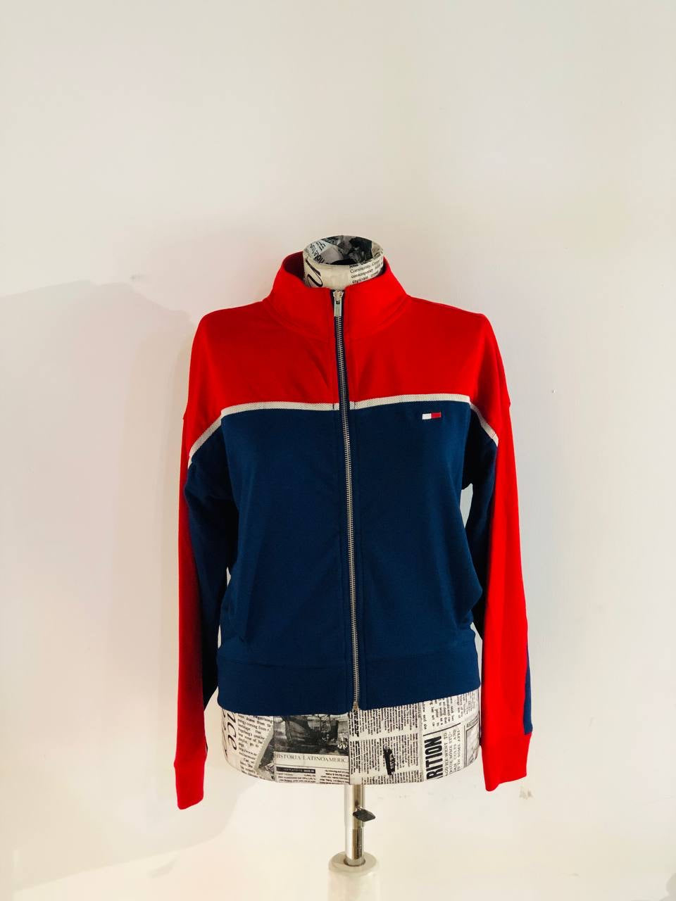 Tommy Hilfiger jacket with zipper