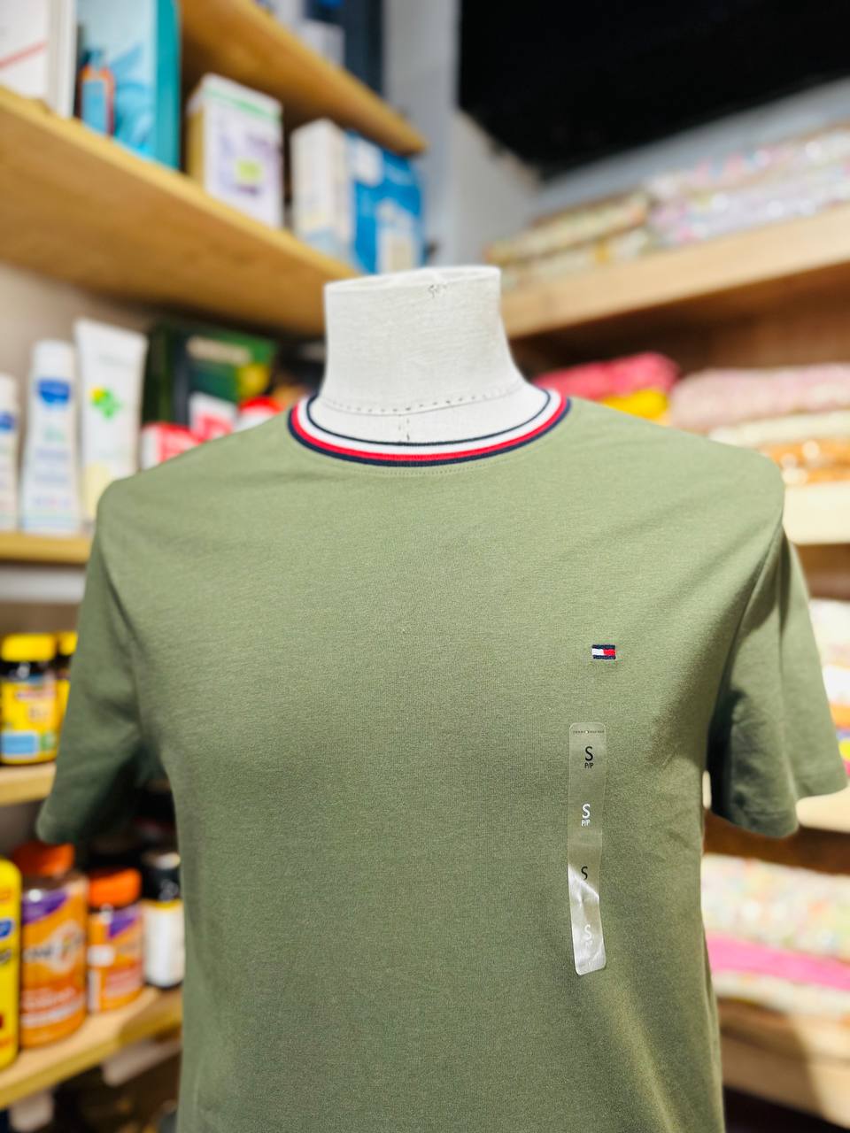 Tommy Hilfiger shirt size small