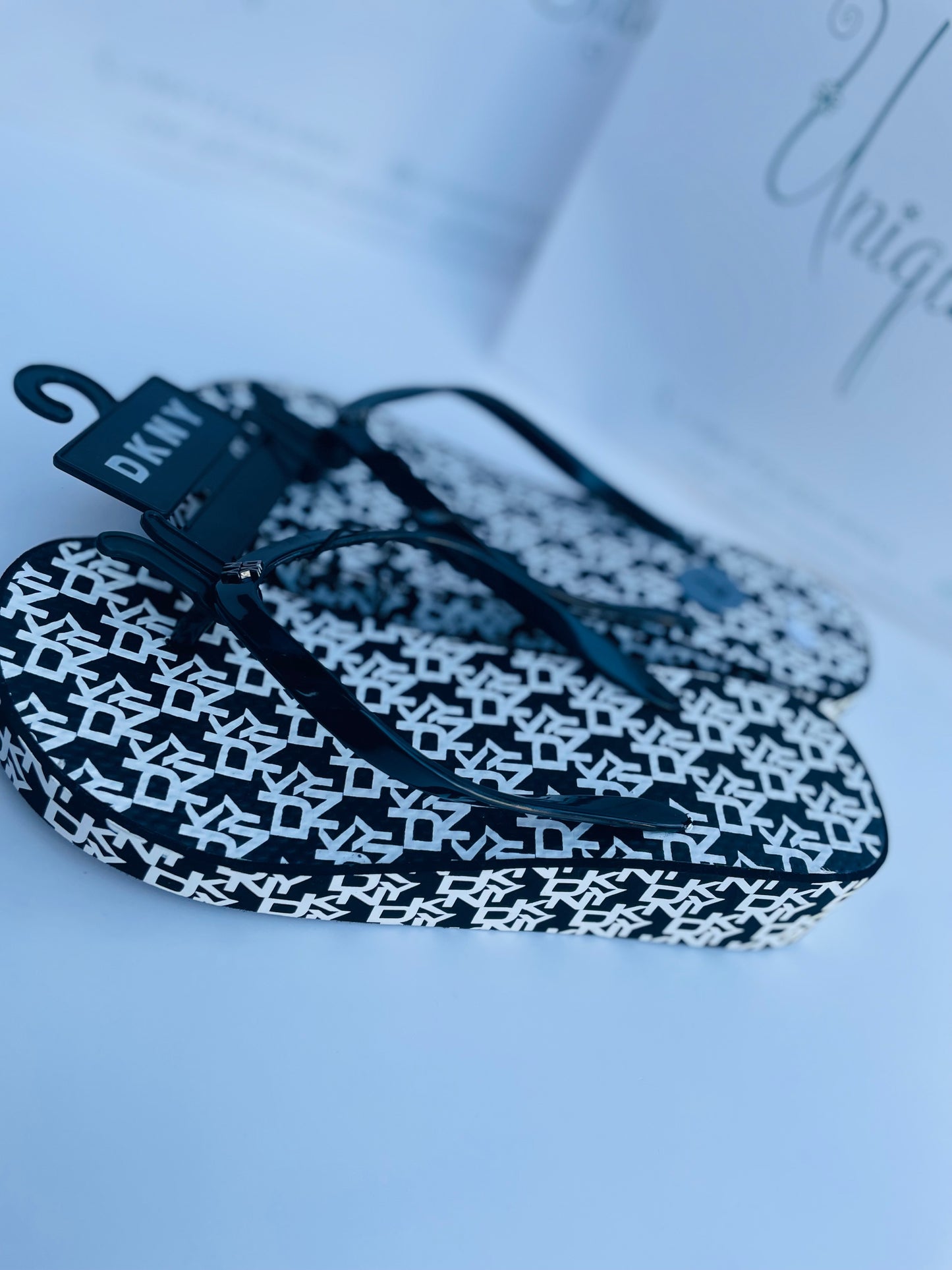Dkny sandal