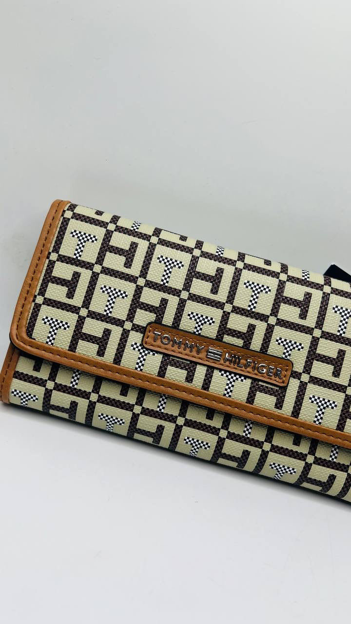 Tommy Hilfiger wallet