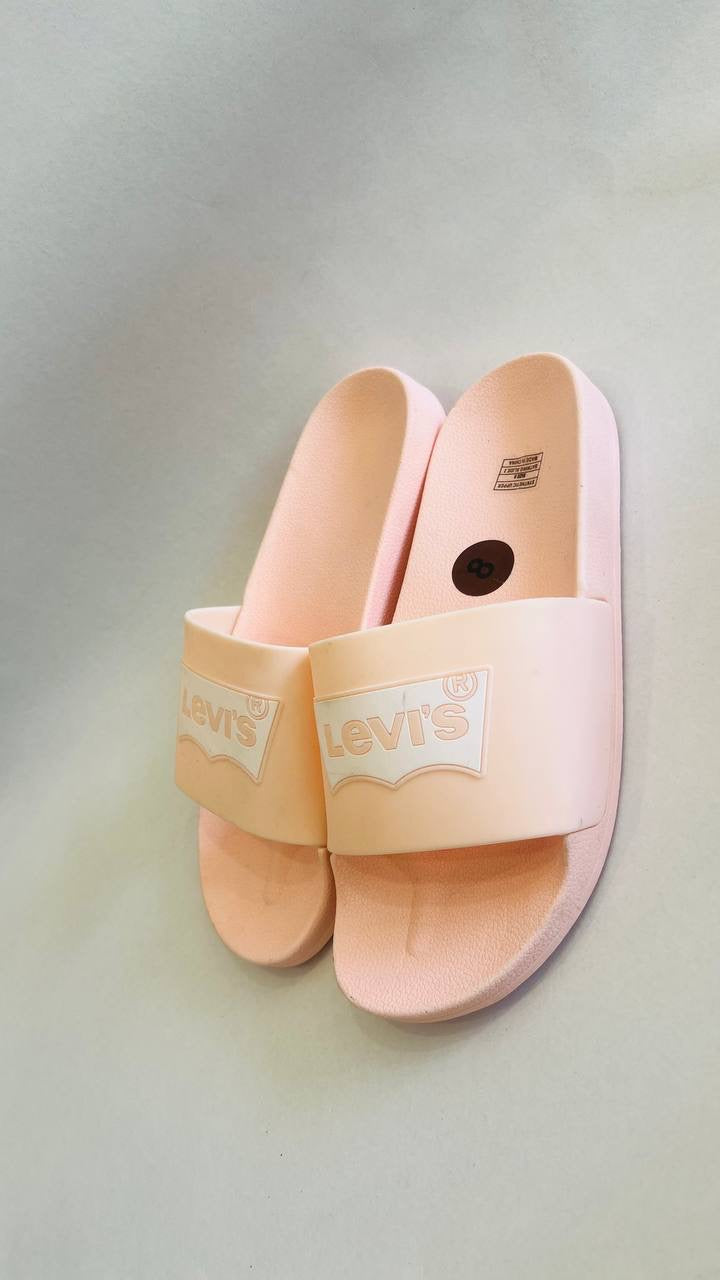 Levis sandal size 38.5