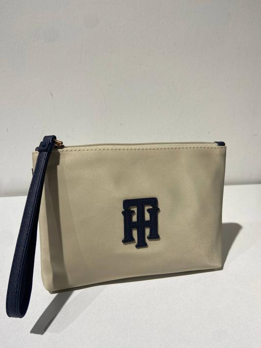 Tommy Hilfiger wallet (hand bag)