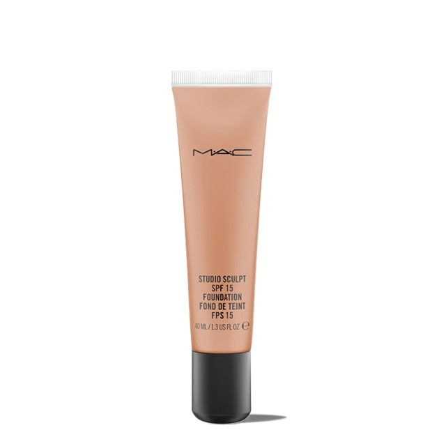 Mac Studio sculpt spf 15 foundation