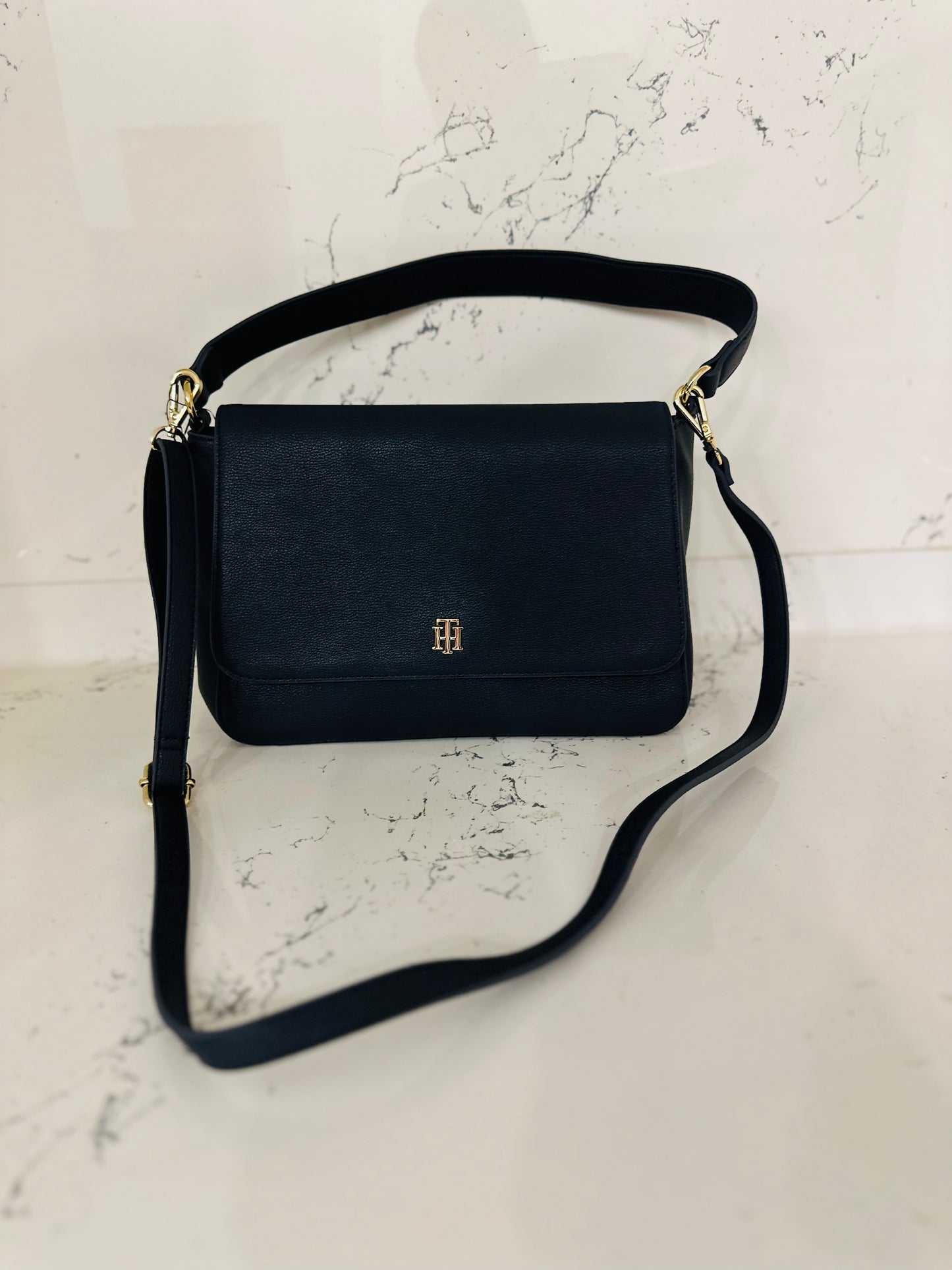Tommy Hilfiger bag