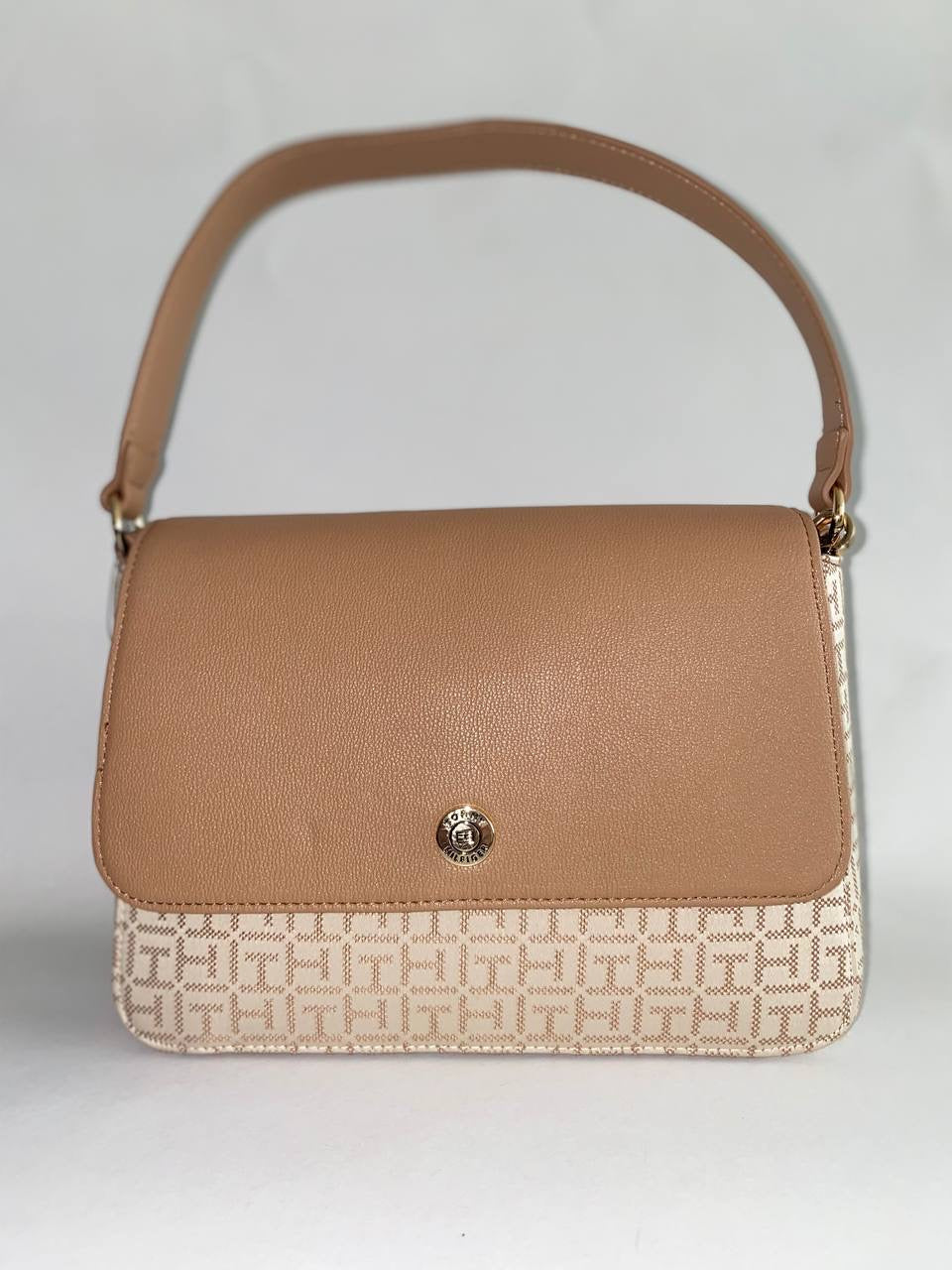 Tommy Hilfiger bag