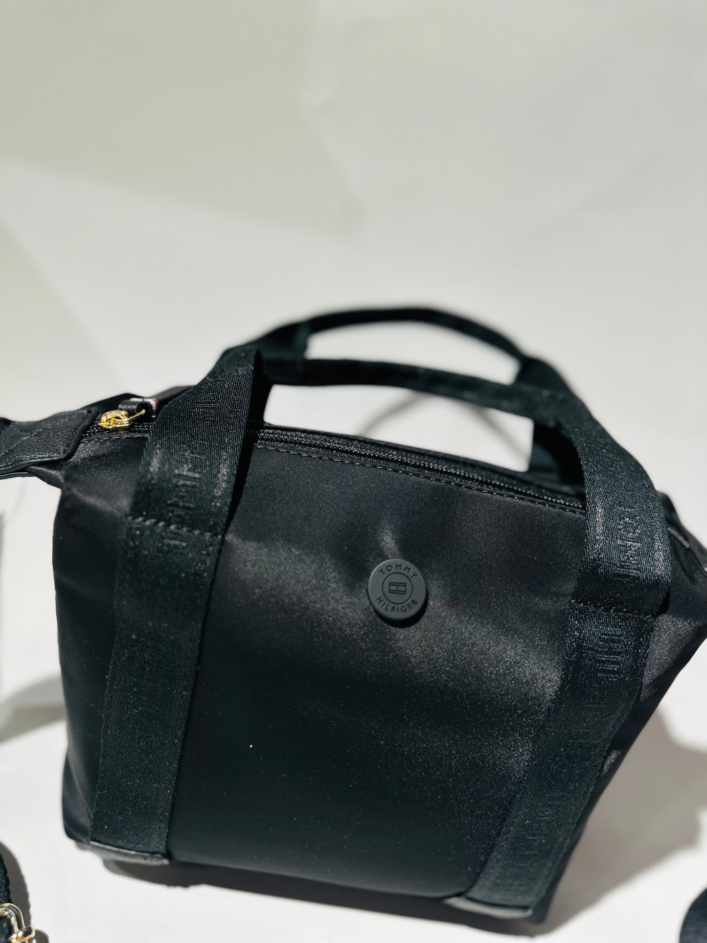 Tommy Hilfiger bag