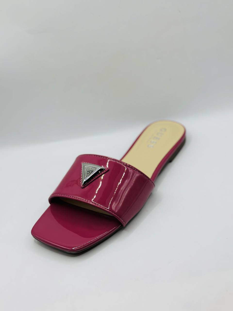 Guess sandal