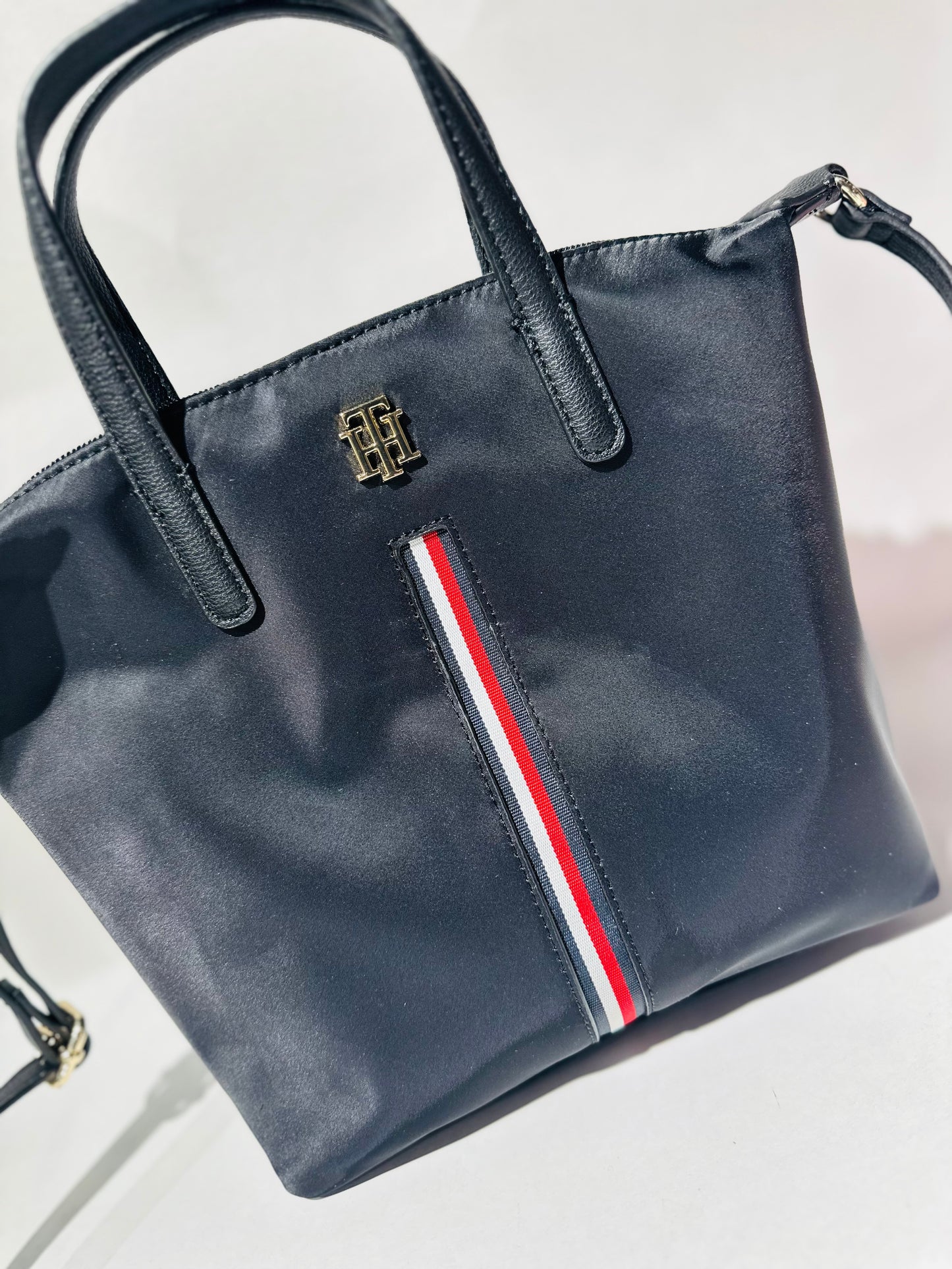 Tommy Hilfiger bag