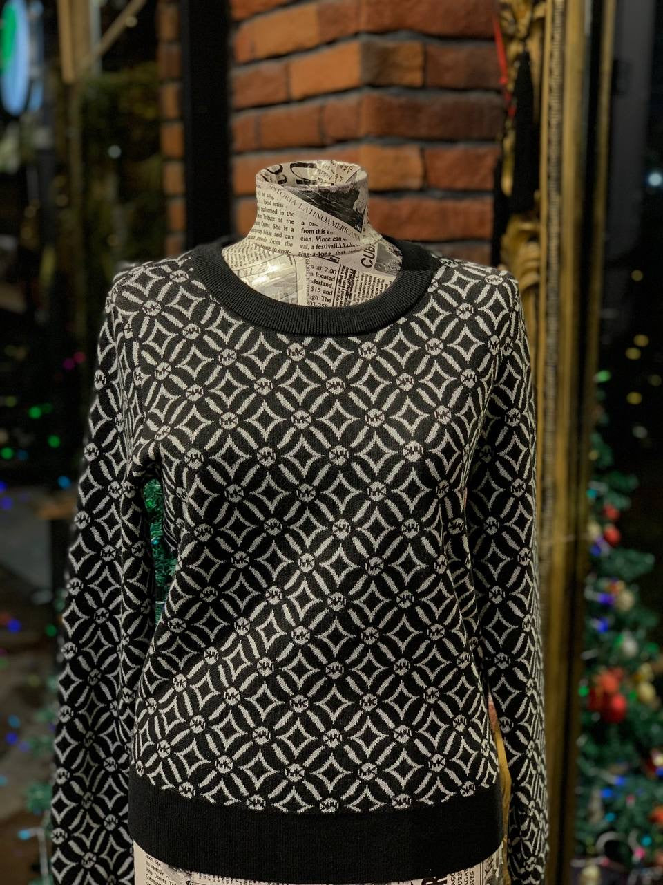 Michael kors sweater size small