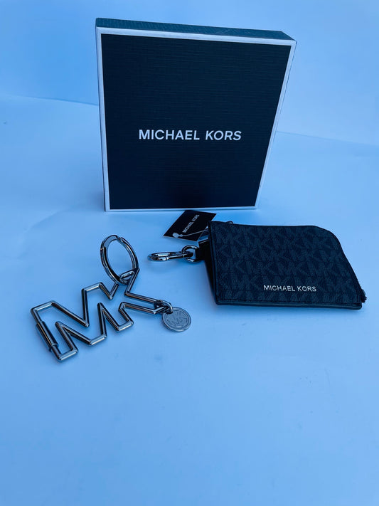 Michael kors wallet & keychain set