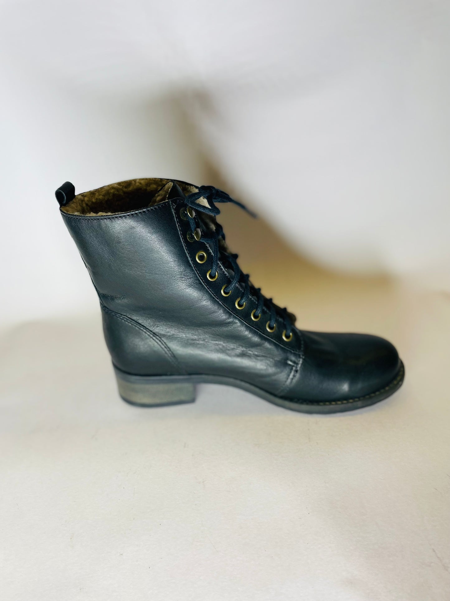 G casual boots size 38