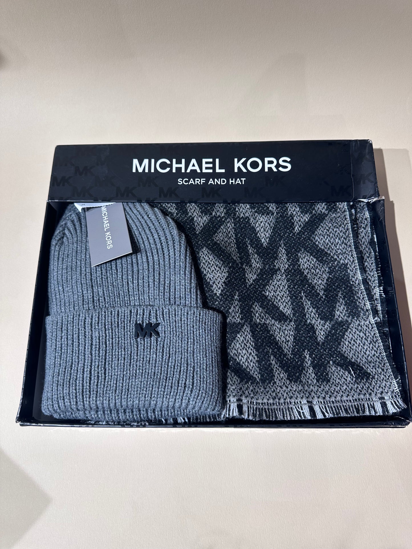 Michael kors set