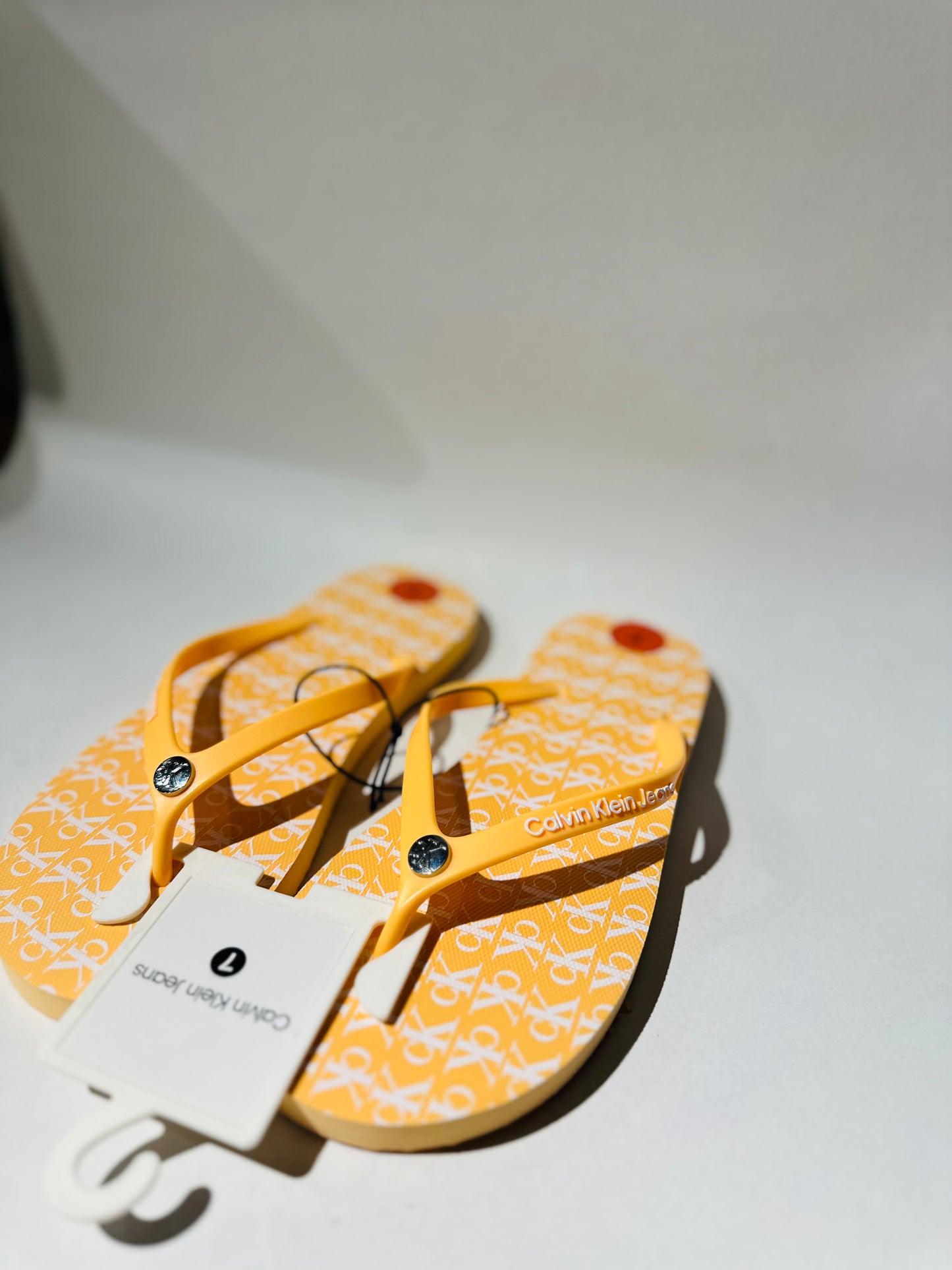 Calvin Klein sandal size 37.5