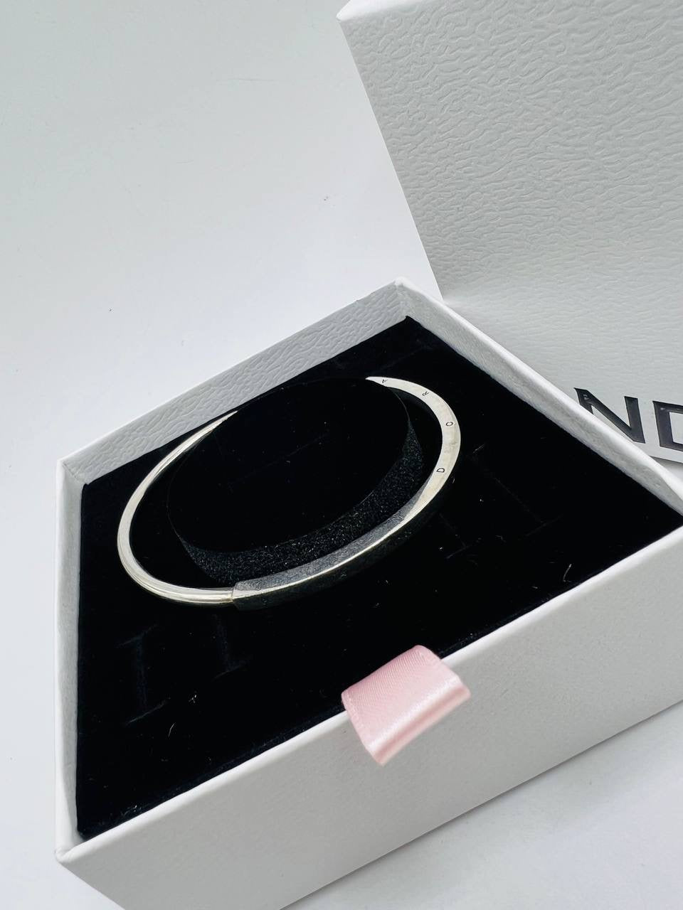 pandora bracelet