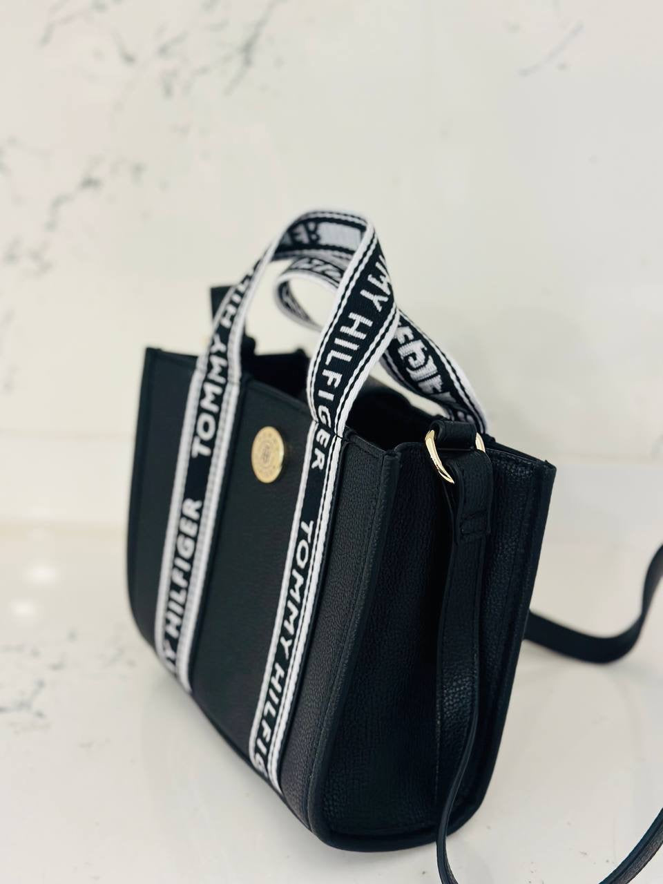 tommy hilfiger bag